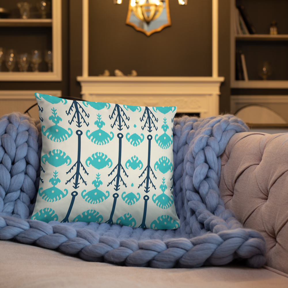 Qarluq Root Pillow