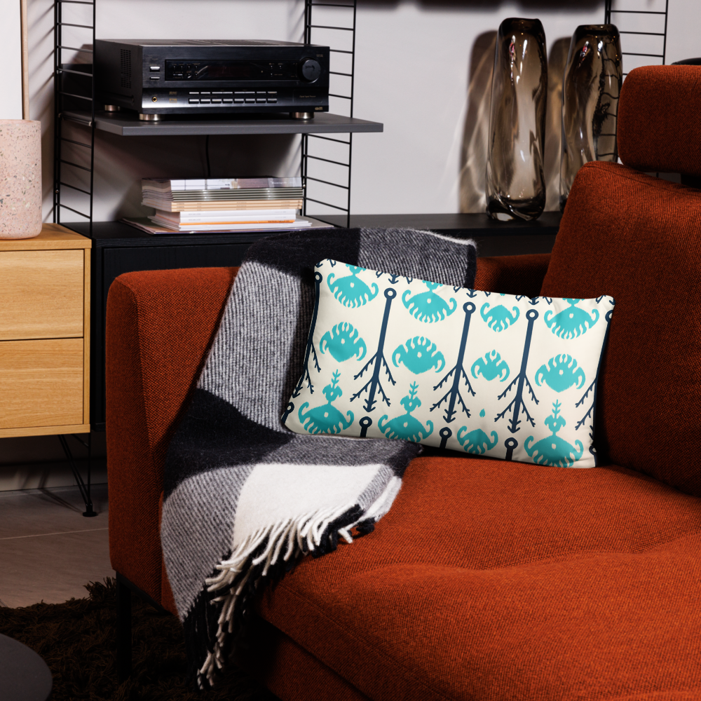 Qarluq Root Pillow
