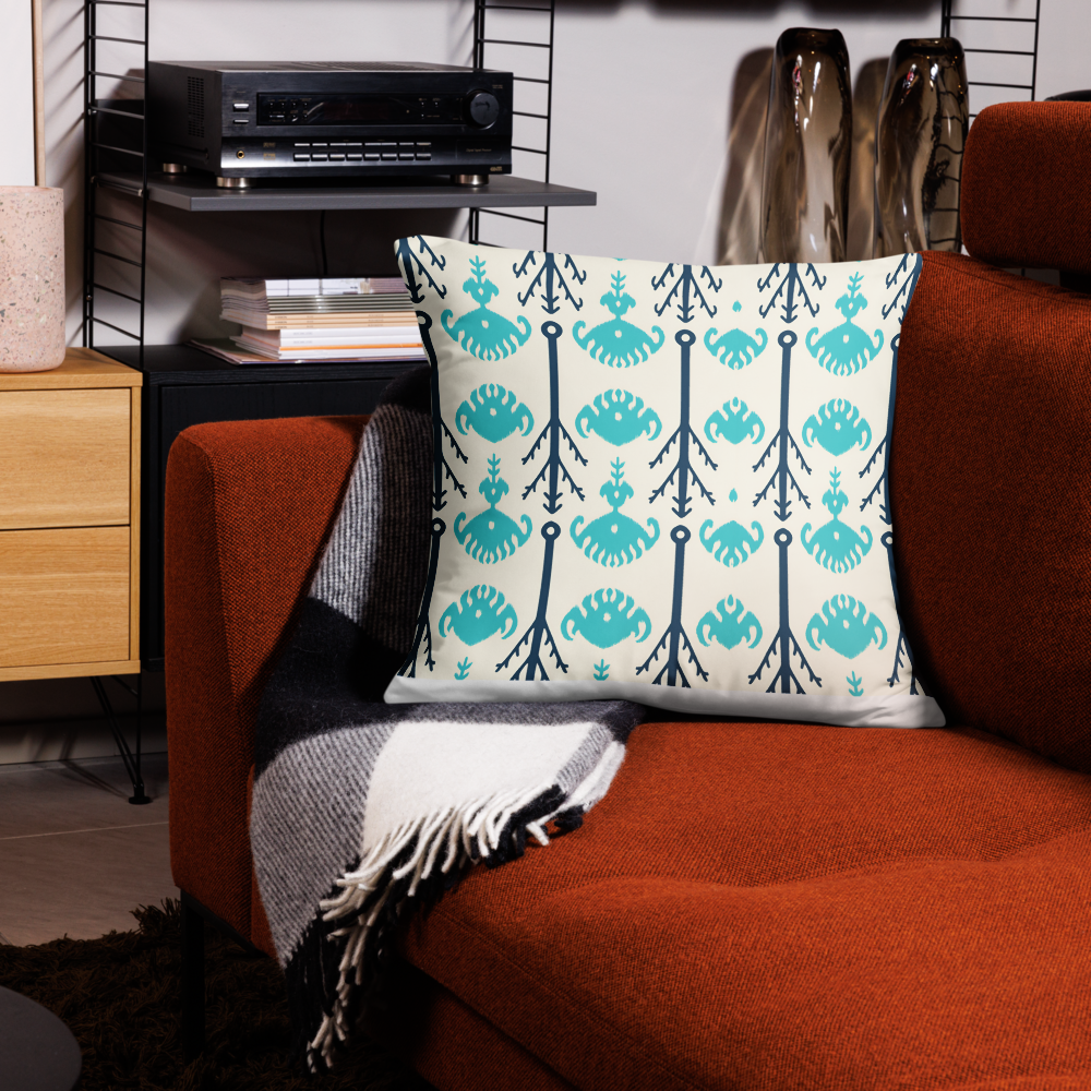 Qarluq Root Pillow